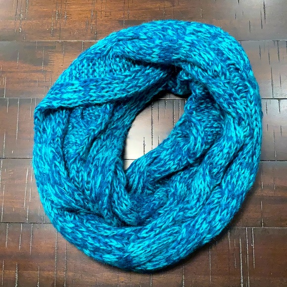 Fraas Accessories - FRAAS chunky cable knit scarf